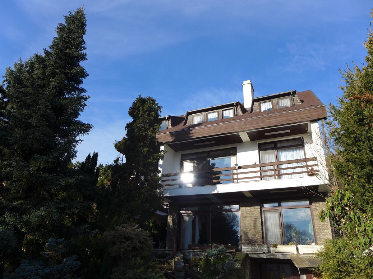 Lakeside Apartment Тихань Екстер'єр фото