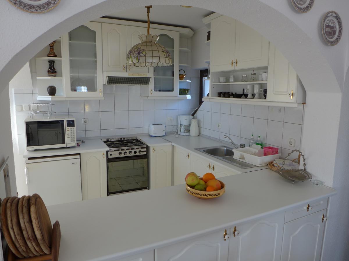 Lakeside Apartment Тихань Екстер'єр фото