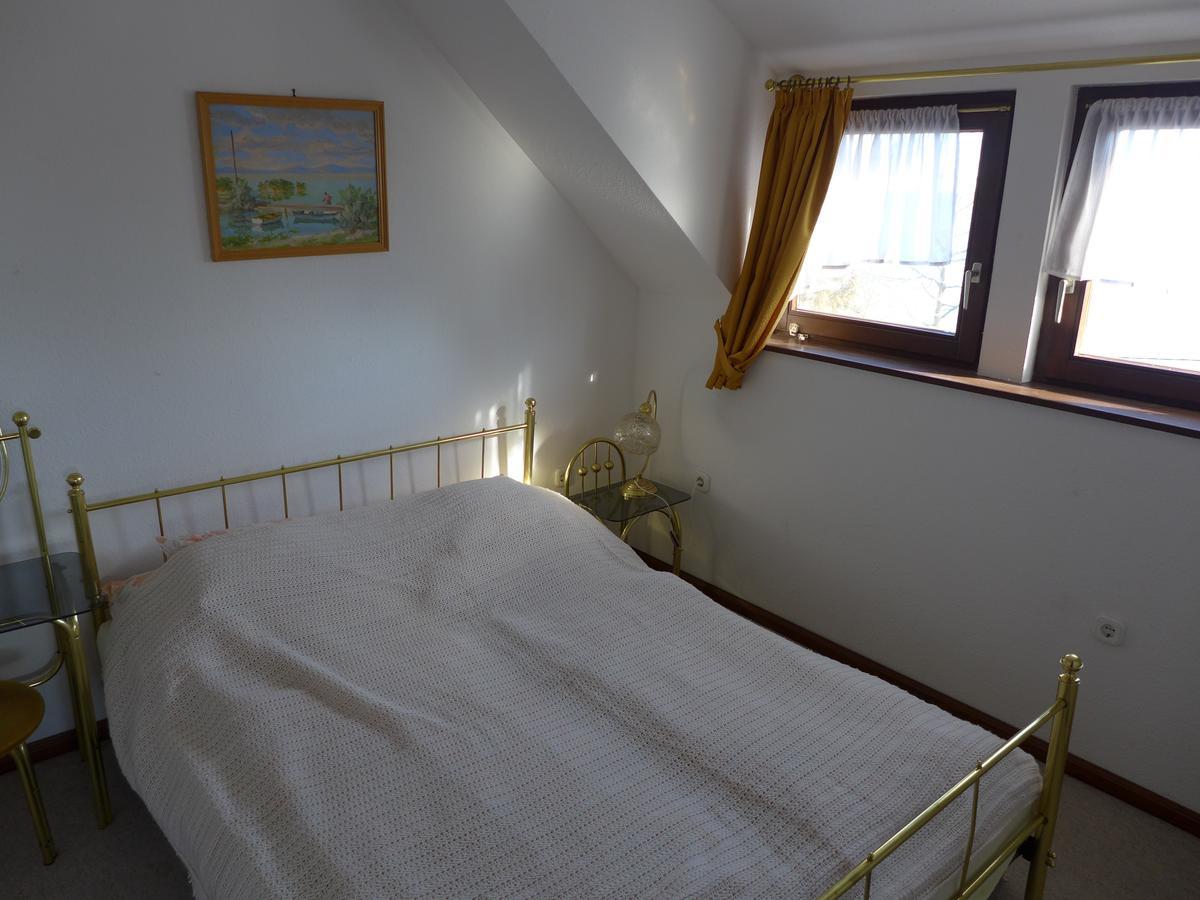 Lakeside Apartment Тихань Екстер'єр фото