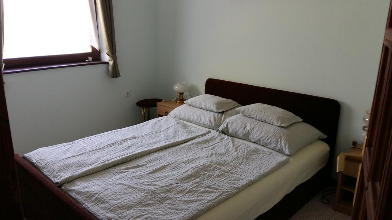 Lakeside Apartment Тихань Екстер'єр фото